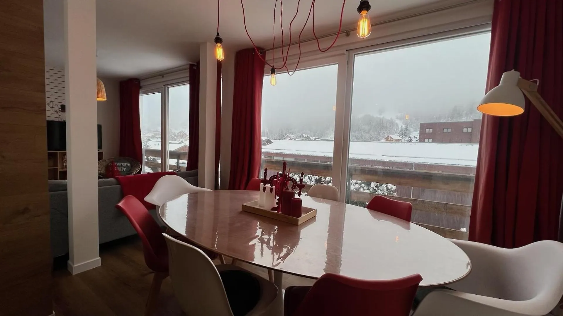 Rouge Canneberge -8 Personnes- 84M2 Vue Degagee Setaz Valloire France