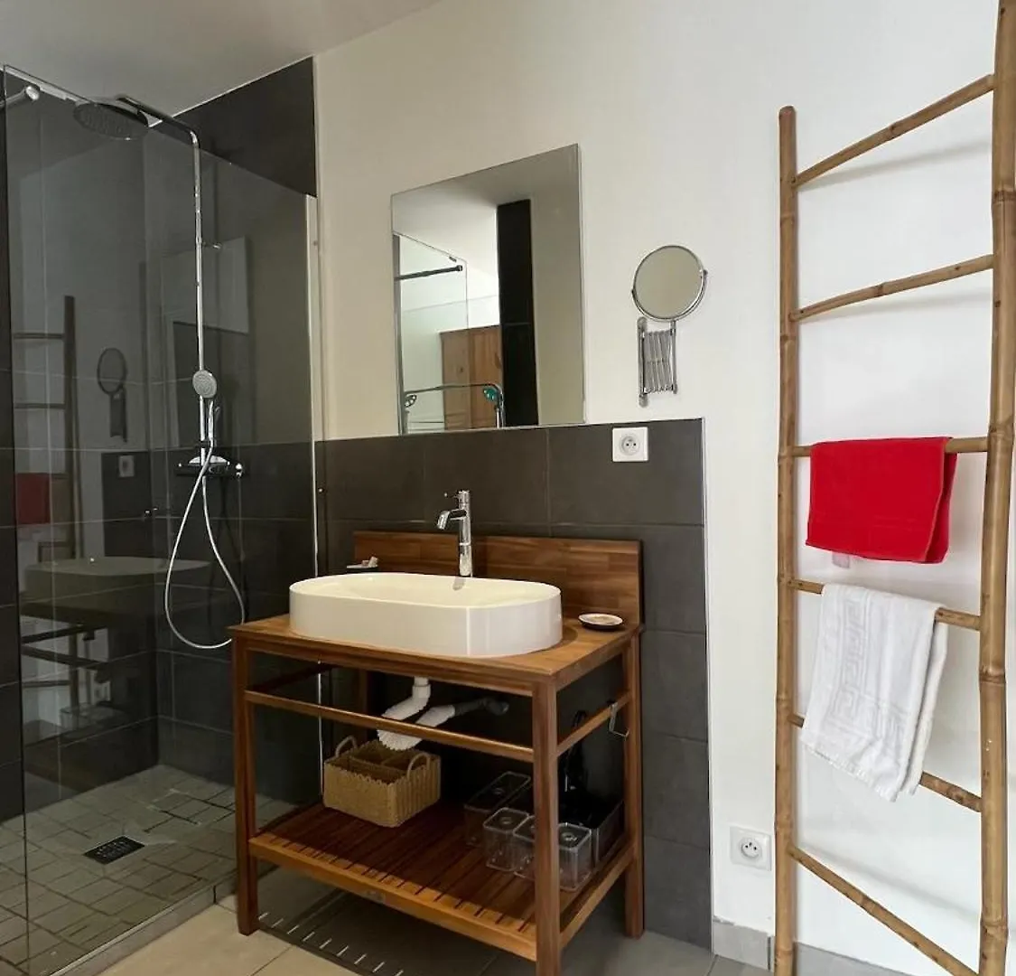 Apartment Rouge Canneberge -8 Personnes- 84M2 Vue Degagee Setaz Valloire France