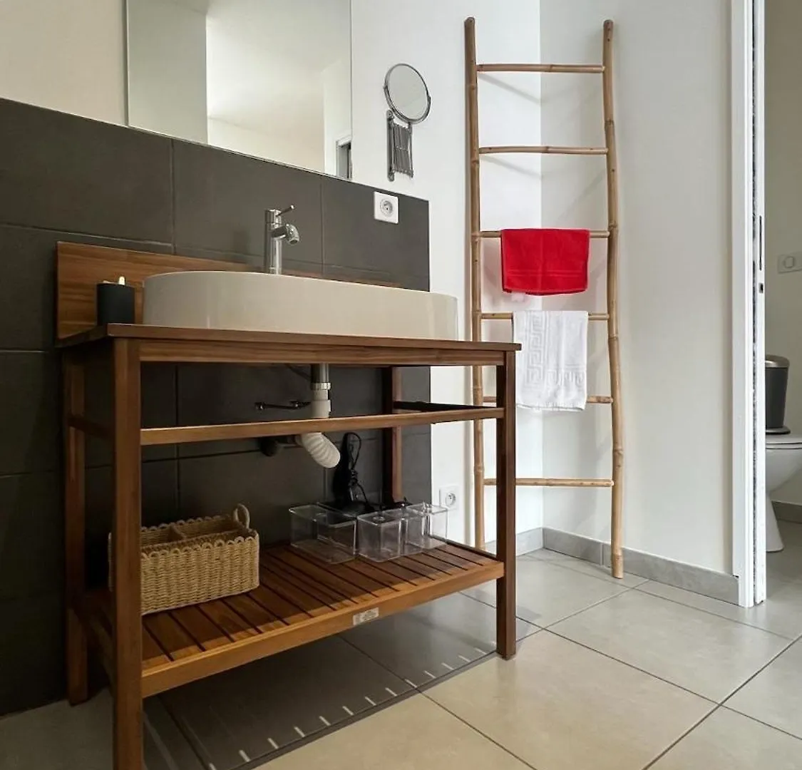 Apartment Rouge Canneberge -8 Personnes- 84M2 Vue Degagee Setaz Valloire